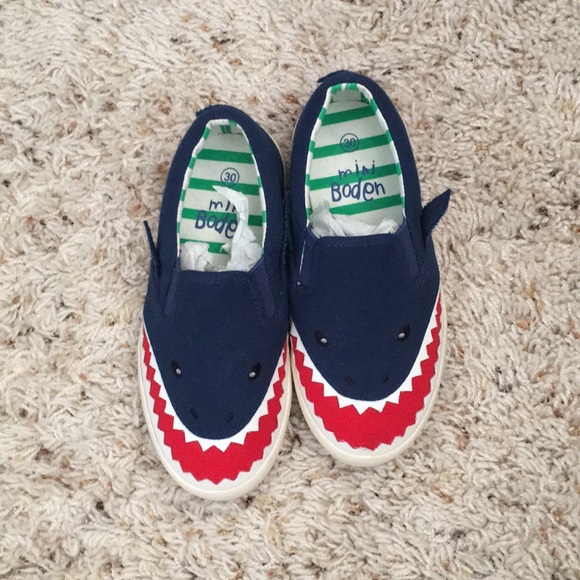 Mini Boden Other - 🎉HP🎉 Mini Boden Shark slip on shoes